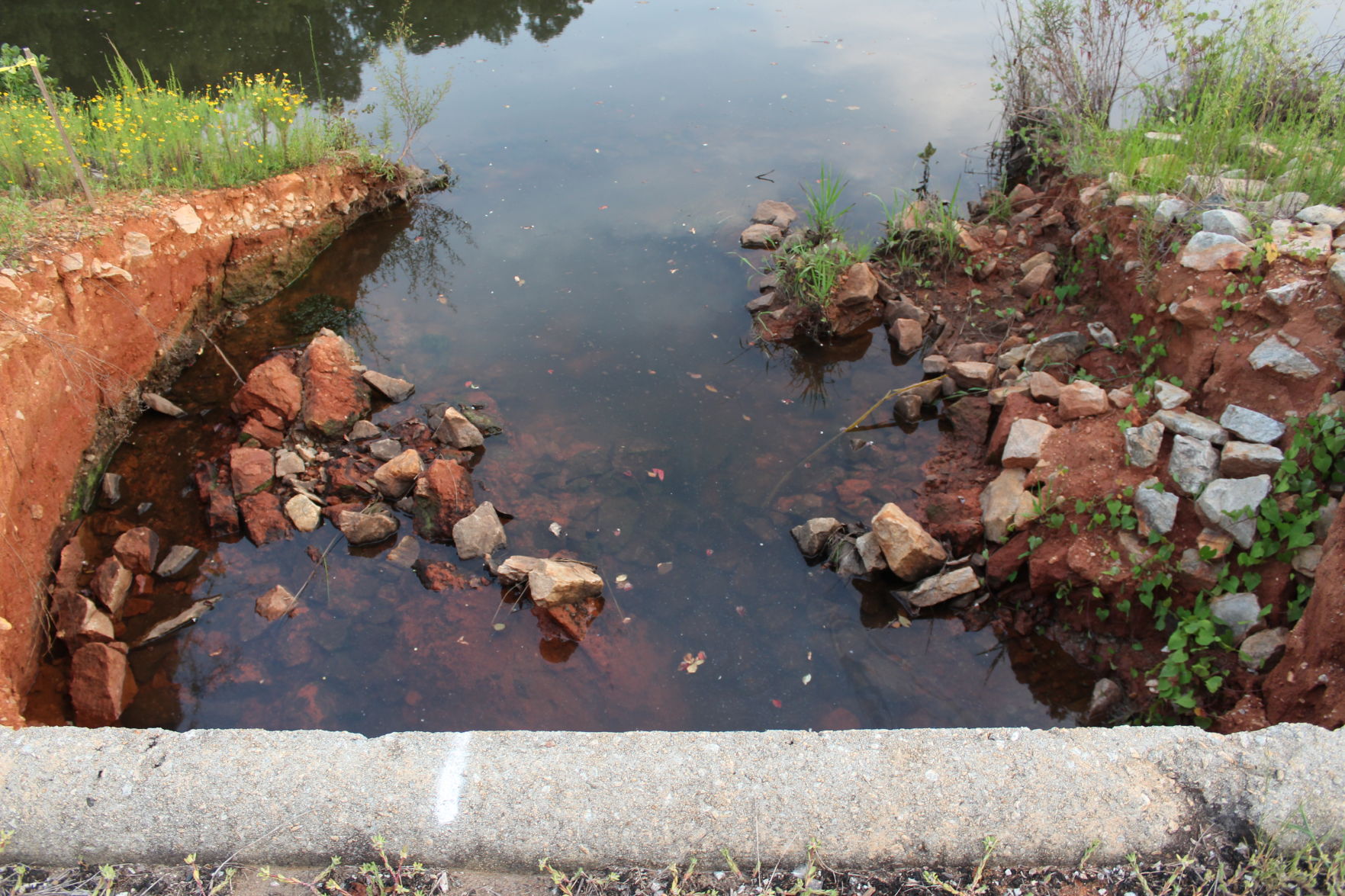 Lake Dow Road failed culvert